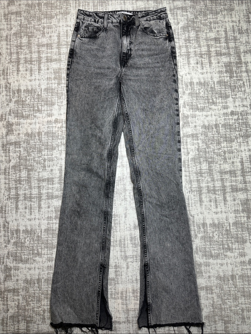 High-Rise Gray Women's Jeans with Subtle Fade